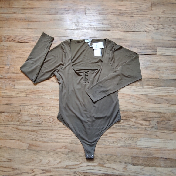 NWT Good American Stretch Jersey U Ring Long Sleeve Body Suit Sepia Wome… - Picture 4 of 9